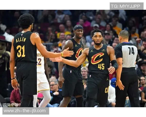 2021年湖人与骑士第三节精彩对决回顾与分析